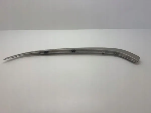 Garniture de pilier arrière BMW 3 E30 OEM 51131906533 image 4