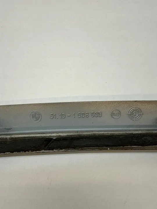 Garniture de pilier arrière BMW 3 E30 OEM 51131906533 image 9