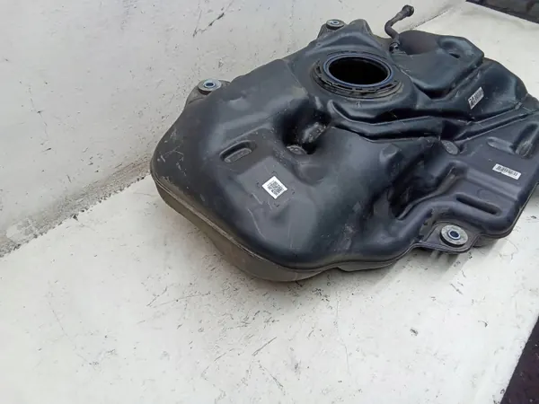 Réservoir à carburant Toyota Prius 2019 OEM 7711147070 image 6