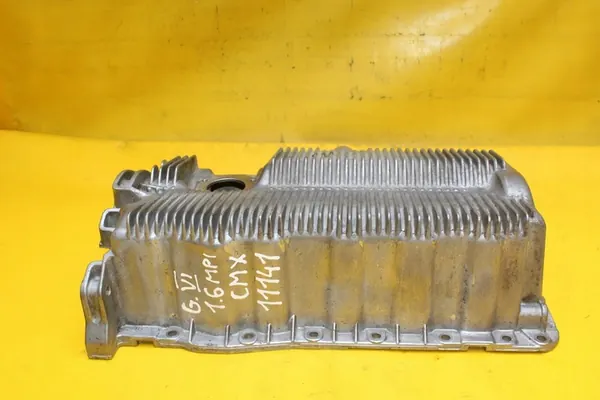 Oljetank VW Golf VI Audi Seat Skoda 1.6 MPI image 3