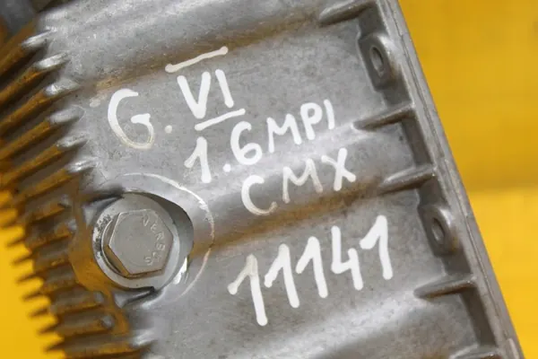 Oljetank VW Golf VI Audi Seat Skoda 1.6 MPI image 9