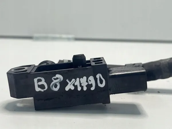 Convertitore di pressione Volkswagen PASSAT Variant 2017 OEM 03N906051C image 5