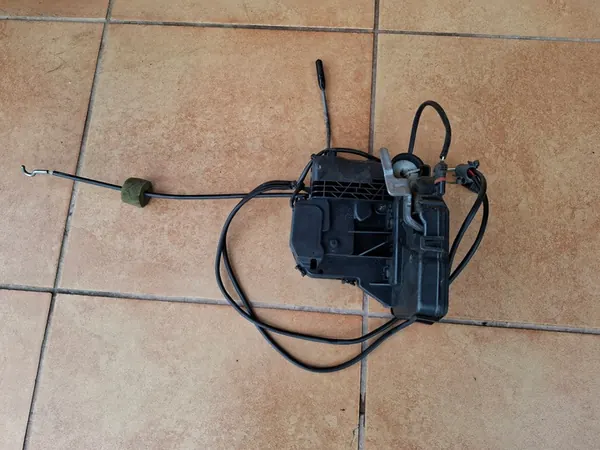 Vordere Linke Türschloss Mercedes W211 2117200335 image 2