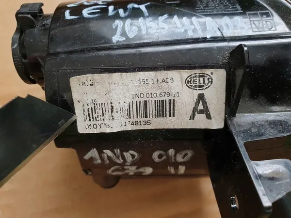 NISSAN E-NV200 Halógeno Esquerdo image 4