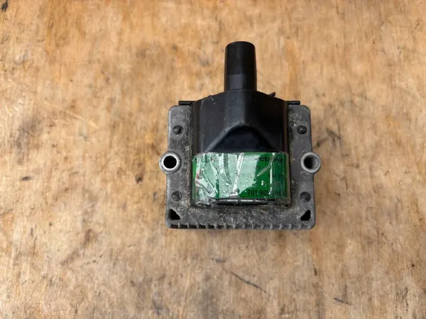 Bobina de ignição VW 701905104A image 2