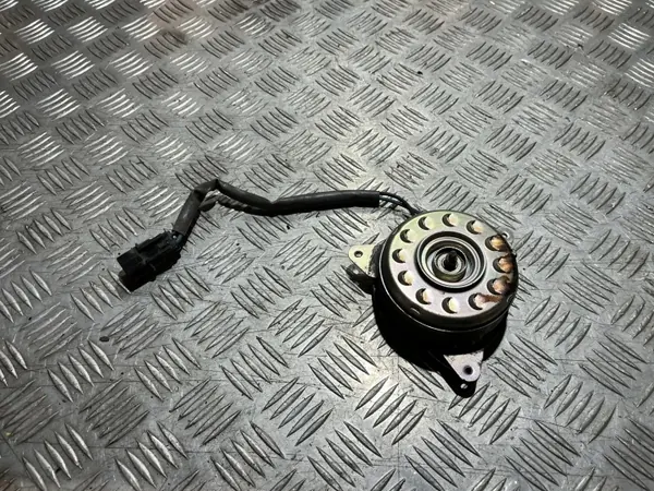 Mitsubishi OE Kylfläktmotor PU19864 image 3