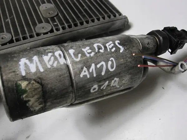 Ilmastointijäähdytin Mercedes W168 1.7CDI A1685000854 image 2