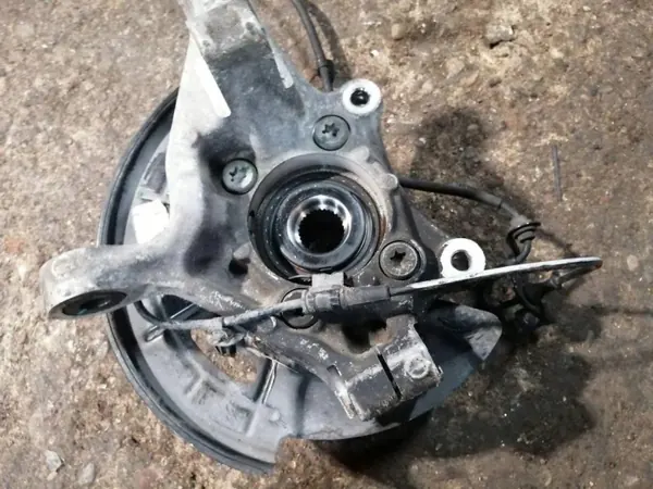 Hyundai Sonata Vorderradnabe OEM 51710F6000 image 3