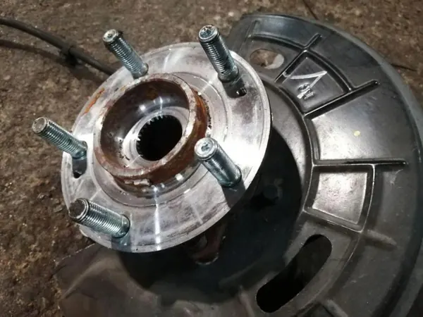 Hyundai Sonata Vorderradnabe OEM 51710F6000 image 4