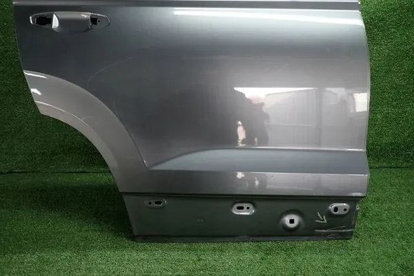Puerta trasera derecha OEM 575833312 para SEAT Ateca/Karoq image 4