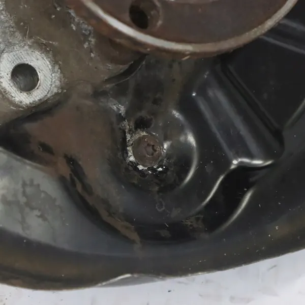 Mozzo di sterzo posteriore destro VW Passat Sharan Tiguan OEM image 3