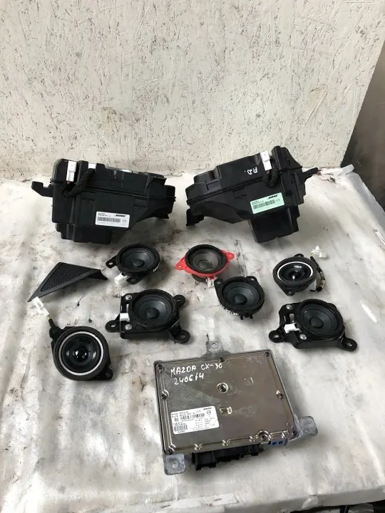 Mazda CX-30 Soundsystem OEM DFR766A20 Gebraucht image 2