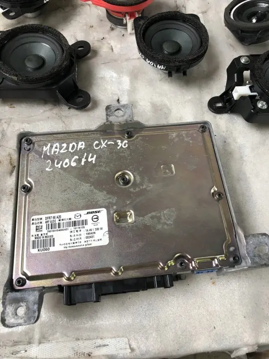 Mazda CX-30 Soundsystem OEM DFR766A20 Gebraucht image 3