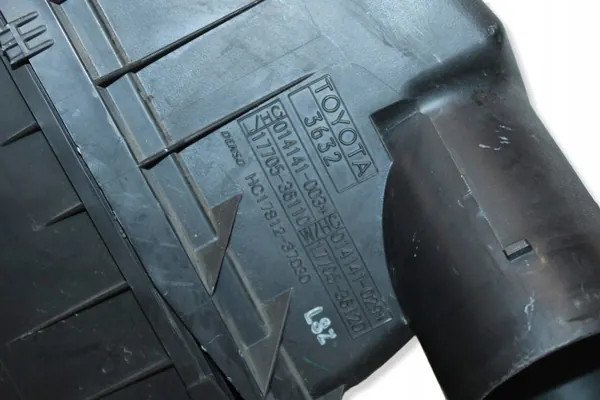 Toyota Luftfilterhus OEM 014141003 - Begagnad image 4