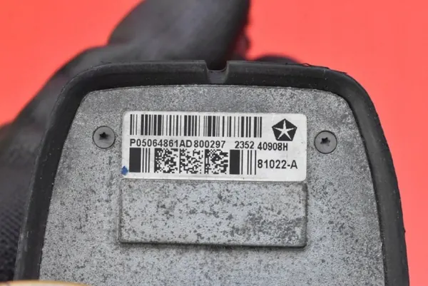 Antena OEM P05064861AD para Jeep Grand Cherokee WK2 image 4