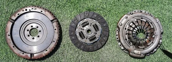 Kytkinsetti RENAULT KANGOO CITAN W415 8200335084 image 2