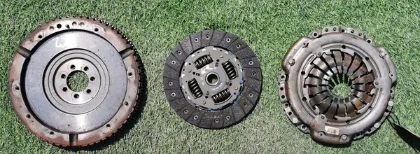 Kytkinsetti RENAULT KANGOO CITAN W415 8200335084 image 3