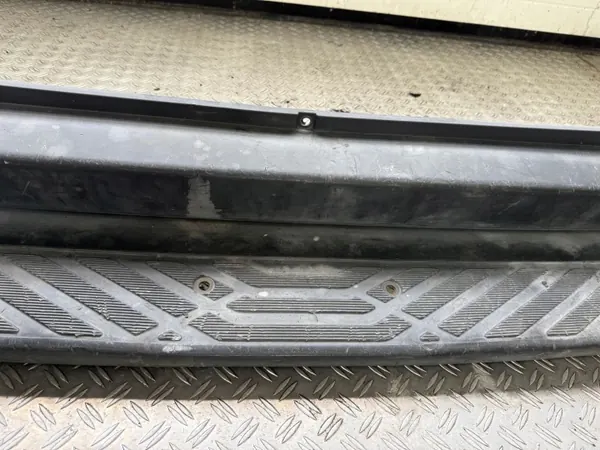 Escalón parachoques OEM A9068803471 Sprinter 906/Crafter image 3