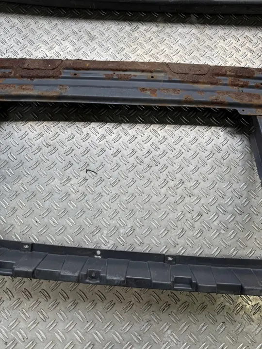 Escalón parachoques OEM A9068803471 Sprinter 906/Crafter image 6