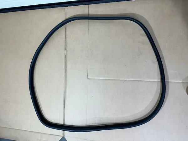 OEM A0997270300 Rechter voorportierdichting Mercedes E-klasse image 2