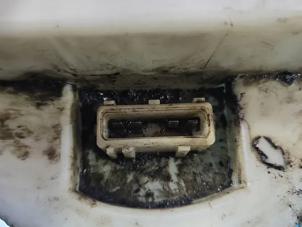 Polttoainepumpun Kelluva Peugeot 406 2.0 HDI image 5