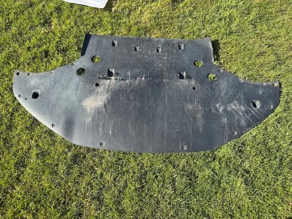 TESLA MODEL S Motorlock Framsidan OEM 1056376-00-C image 2