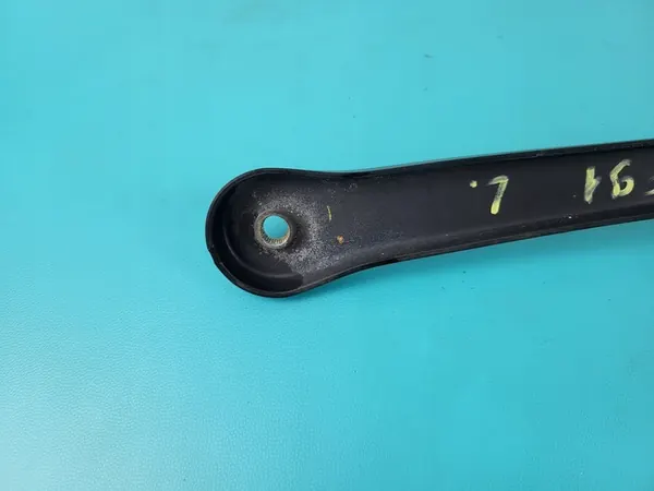 BMW E90 E91 Left Wiper Arm image 5