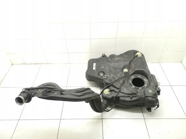 Polttoainesäiliö OEM 1K0201065P VW Jetta VI 2012 image 2