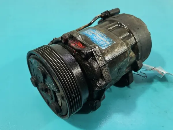 Compresseur AC 1J0820803K Audi A3 8L 1.9 TDI image 2