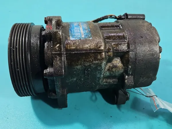 Compresseur AC 1J0820803K Audi A3 8L 1.9 TDI image 3
