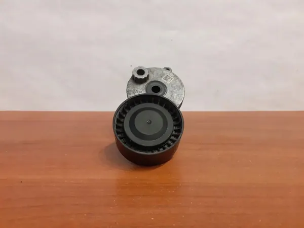 Keilriemenspanner für Lichtmaschine OEM A2742001370 Mercedes-Benz image 3