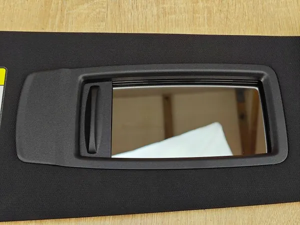 Visière Soleil Droite OEM OSLON57 pour BMW G30 G31 LCI image 3
