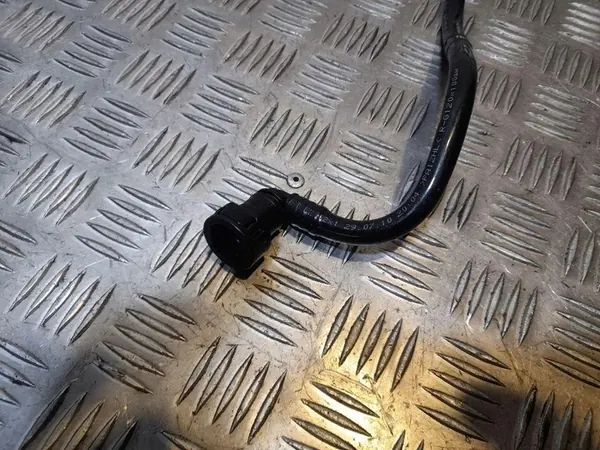 Tuyau de vide PORSCHE PANAMERA (970) 4.8L 2011 OEM image 3