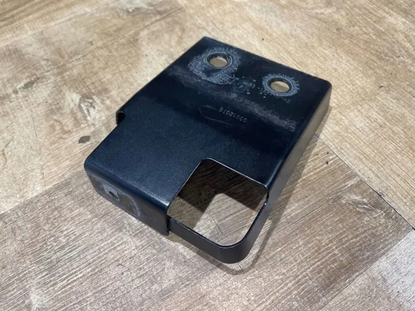 Linker spatbordbeugel OEM HK83-16A143-AB Jaguar image 2