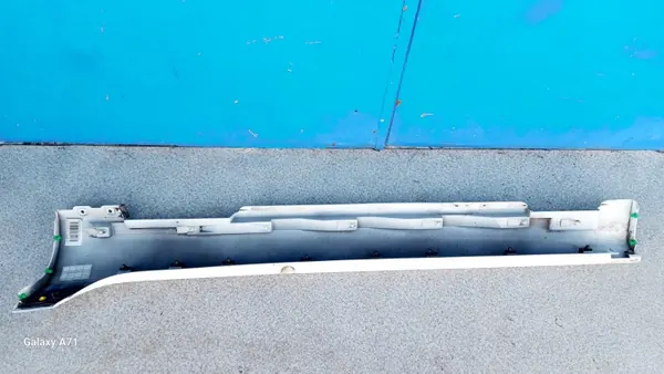VOLVO V40 II Moulure de Seuil Droite OEM 614 image 4