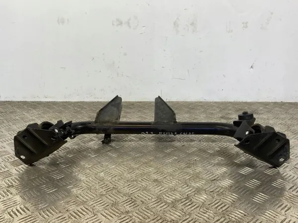 Suzuki SX4 S-Cross Taka-akselin Diff Halter OEM FOB36015 image 4