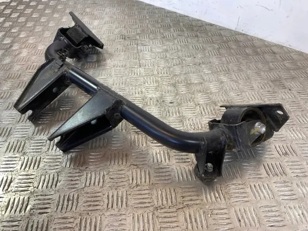 Suzuki SX4 S-Cross Taka-akselin Diff Halter OEM FOB36015 image 6