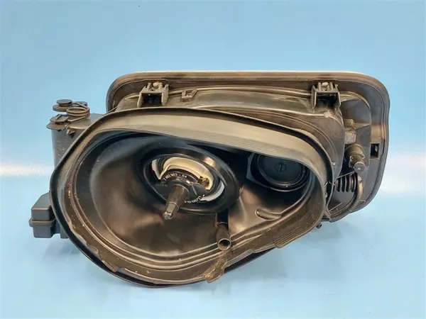 BMW Tankklep OEM 7312472 Wit voor F22 M240i image 3