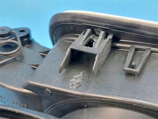 BMW Tankklep OEM 7312472 Wit voor F22 M240i image 5