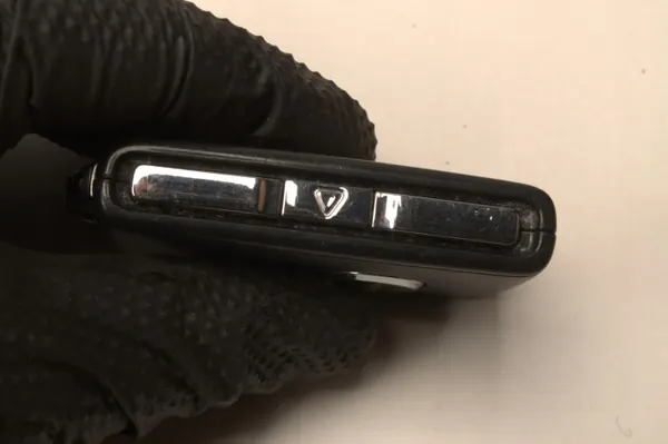 Volvo avaimenperä OEM 32425228 XC40 XC60 XC90 image 3