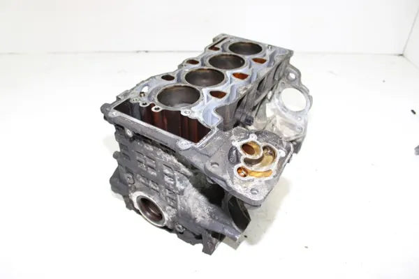 Bloco Motor BMW N42 OEM 7506329 - Estado Usado image 4