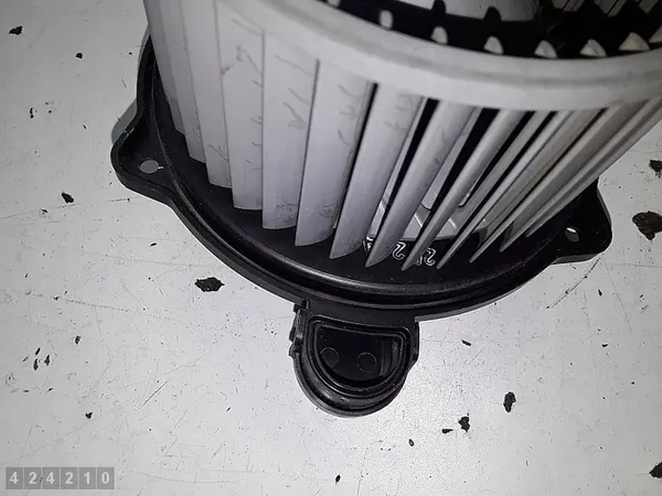 Kia Venga Lämmitinpuhallinmoottori 2012 F00S3B2407 image 2