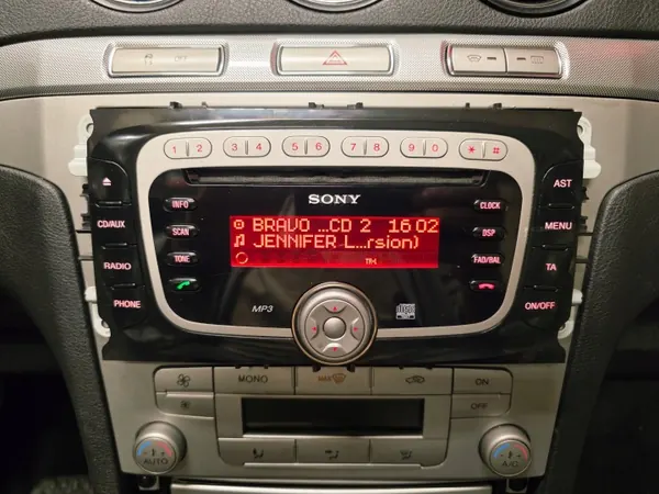 Radio Sony MP3 CD AUX OEM FOKUS 2 Son Premium image 3
