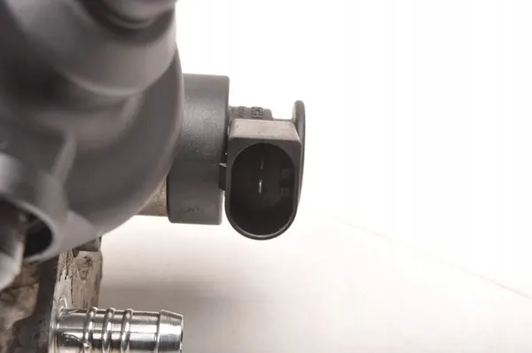 VW Crafter SKODA SUPERB II YETI 2.0 TDI Pumpe 03L130851HX image 3