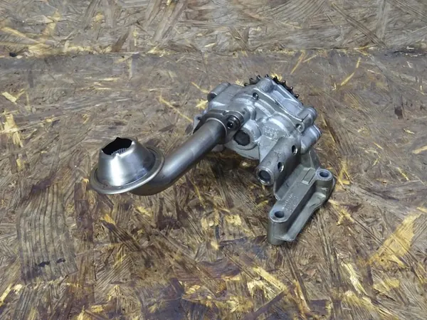 AUDI A3 8P GOLF V SEAT LEON II 2.0 TDI Olje Pump OEM 03G115105 image 6