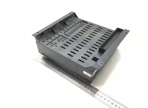 Caixa de fusíveis Mercedes-Benz OEM 0015433615 - Usado image 2