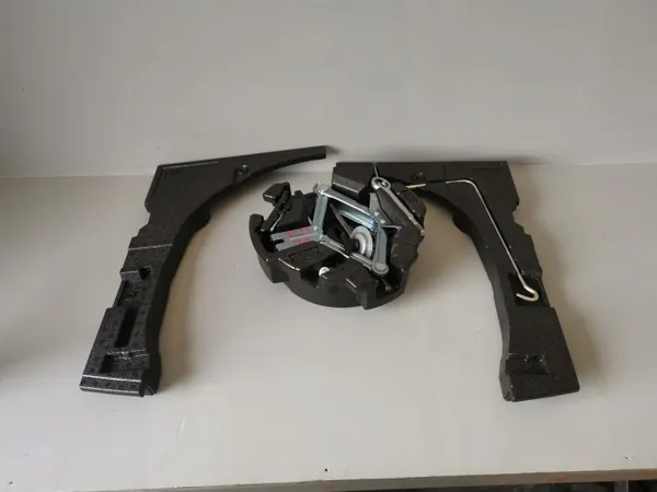 Kit espuma maletero OEM 95086FL230 para Subaru XV 2023-2024 image 2