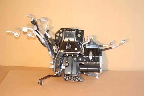 Vanne de climatisation Audi E-Tron 4KE 55 4M0816702A image 7