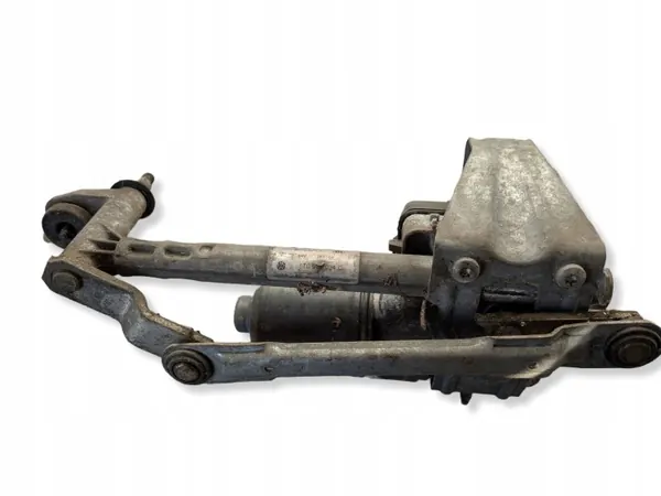 OEM 0390241718 Etupyyhkijämoottori VW Touran I:lle image 2