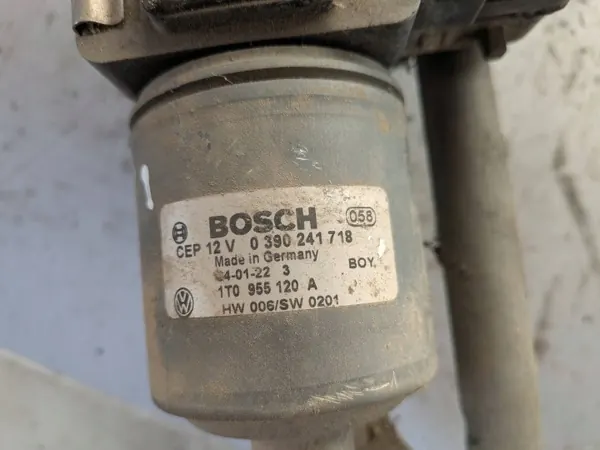 OEM 0390241718 Etupyyhkijämoottori VW Touran I:lle image 6